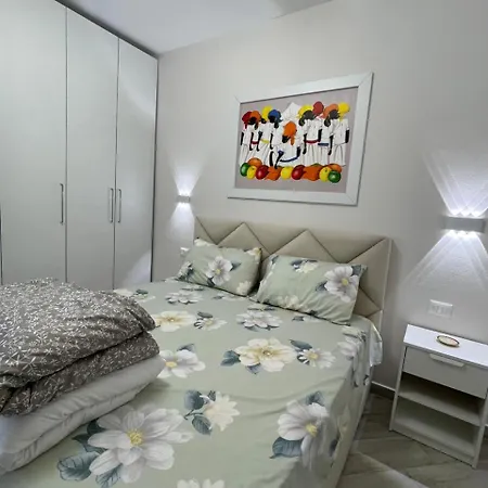 Apartment Comfortable Two Bedrooms *