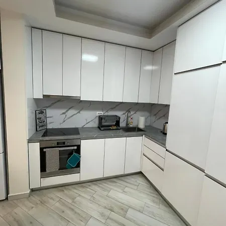 Comfortable Two Bedrooms Apartment Durres